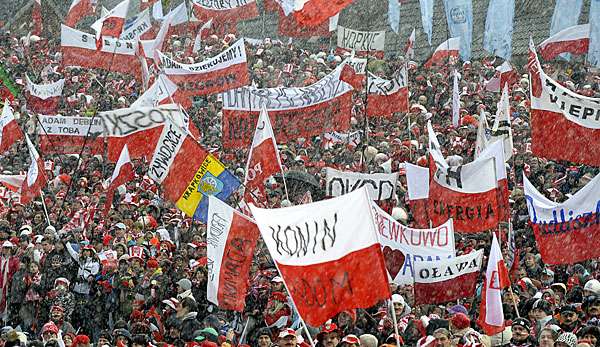 Die Fans in Zakopane müssen sich bis Samstag gedulden