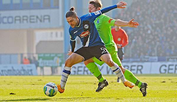 David Ulm (l.) und Arminia Bielefeld hat sich auf Rang eins geschoben