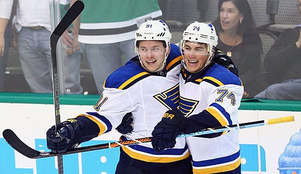 Vladimir Tarasenko (l.) netzte gegen Boston gleich doppelt