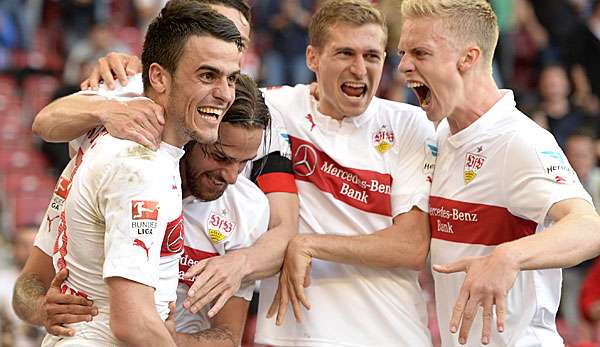 Filip Kostic (l.) erzielte in der 80. Minute das erlösende 2:0