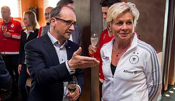 Silvia Neid will die deutschen Damen in zwei Wochen in Kanada zum WM-Titel führen 