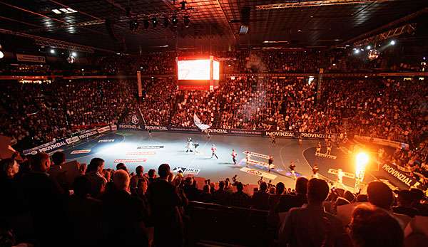Im Hexenkessel Sparkassen-Arena zu Kiel darf Williams wohl bald auflaufen 
