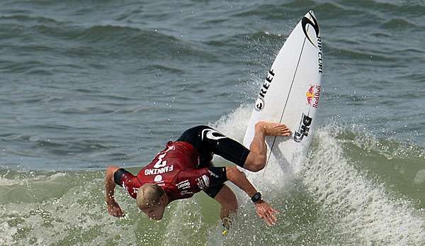 Mick Fanning kam mit dem Schrecken davon