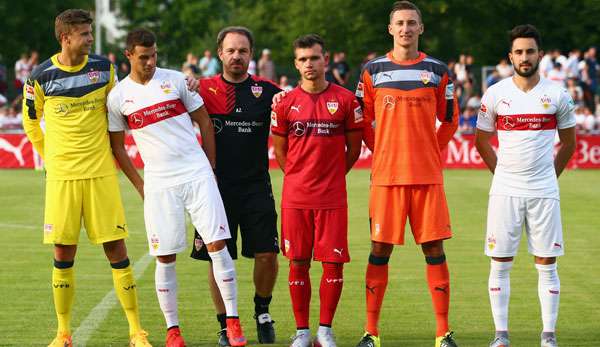 Kevin Stöger (4. v. l.) war zuletzt an Lautern ausgeliehen