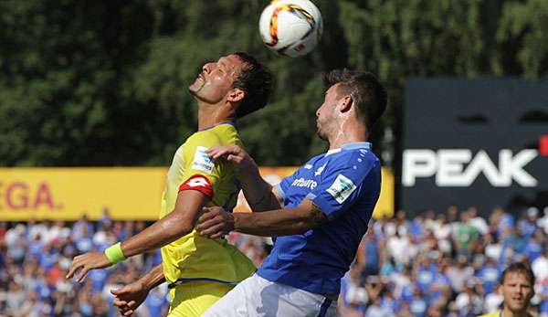 Kevin Kuranyi (l.) hatte mit 1899 kein leichtes Spiel am Böllenfalltor