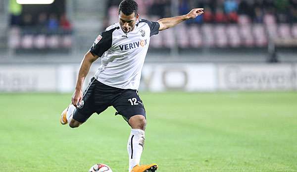 Andrew Wooten glich für Sandhausen per Elfmeter zum 1:1 aus