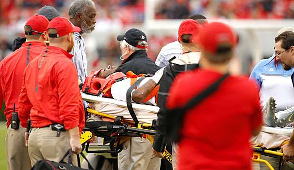 Devon Gales musste mit einer schweren Verletzung vom Feld getragen werden