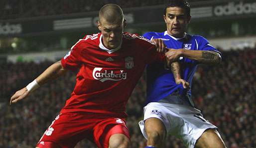 Martin Skrtel und Tim Cahill schenkten sich im Merseyside Derby nichts