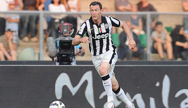 Stephan Lichtsteiner muss sich einer Herzoperation unterziehen