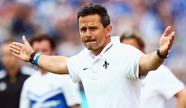 Dirk Schuster musste sich mit seinem SV Darmstadt 98 den Bayern mit 0:3 geschlagen geben 