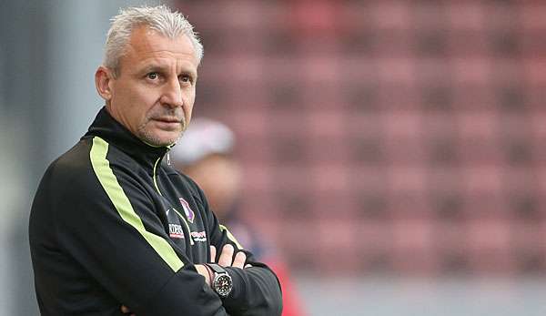 Pavel Dotchev musste sich mit seinem Team Werder Bremen geschlagen geben