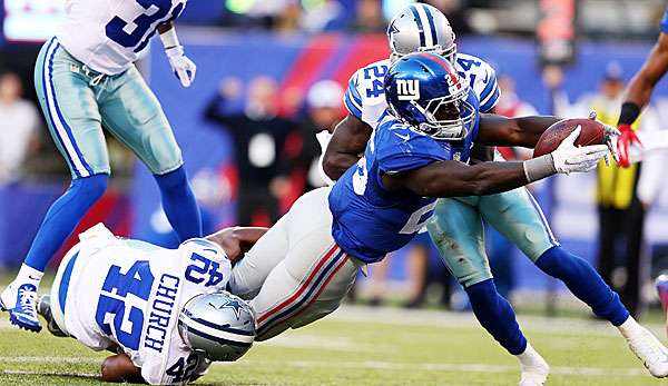 Die New York Giants feiern gegen die Dallas Cowboys einen knappen 27:20-Sieg