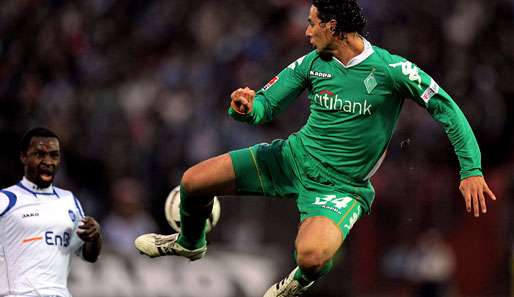 Claudio Pizarro hätte nichts dagegen, in Bremen zu bleiben