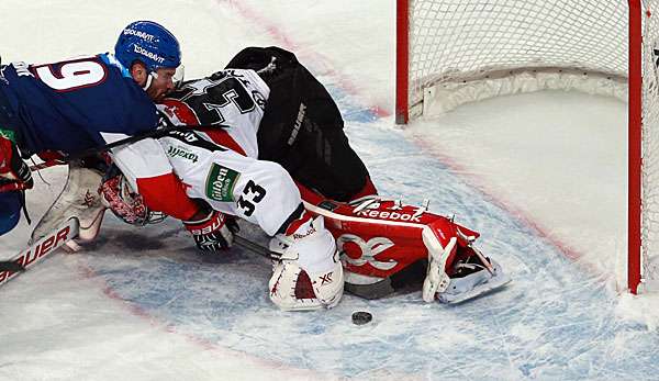 Können die Kölner Haie dem Spitzenreiter Adler Mannheim ein Bein stellen?