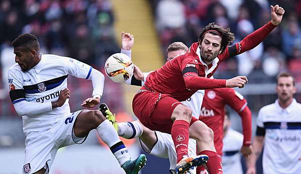 Lauterns Markus Karl sah in der 77. Minute Gelb-Rot