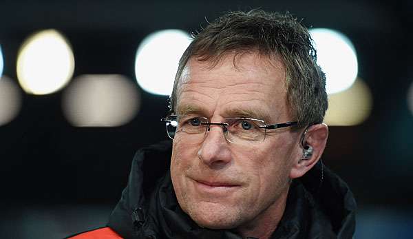 Hat gut Lachen - Ralf Rangnick gewann mit RB dank eines Sabitzer-Tors in Karlsruhe