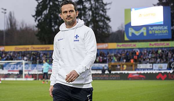 Dirk Schuster will seinen Vertrag in Darmstadt erfüllen