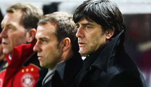 Joachim Löw (r.) wird den Kader für das Spiel gegen Norwegen am Donnerstag bekannt geben