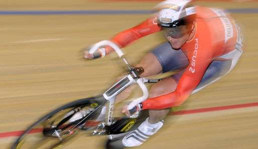 Robert Bartko liegt mit Partner Leif Lampater auf Platz vier