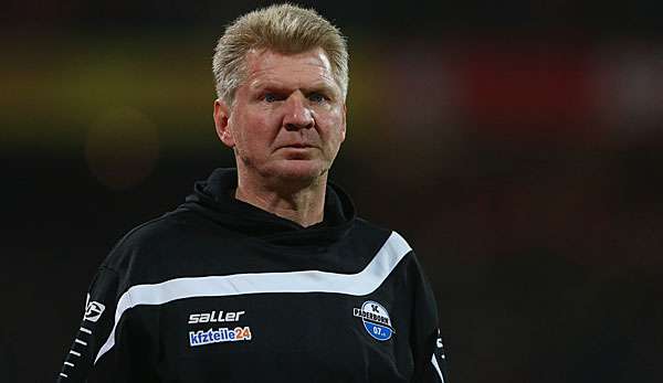 Stefan Effenberg hat in Paderborn mittlerweile einen schweren Stand