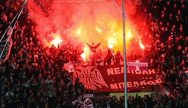 Das Pokal-Halbfinale zwischen PAOK Saloniki und Olympiakos Piräus musste abgebrochen werden