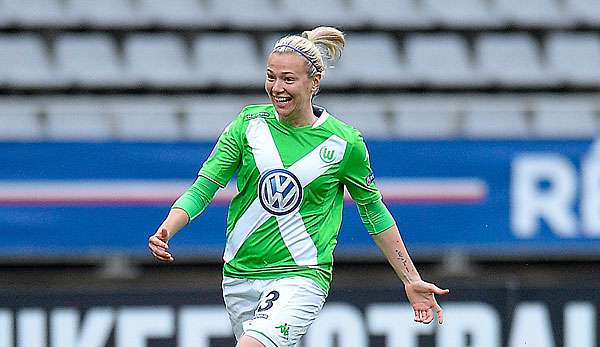 Der VfL Wolfsburg hat den Vertrag mit Zsanett Jakabfi bis Sommer 2018 verlängert