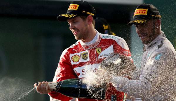Beim ersten Saisonrennen begegneten sich Hamilton und Vettel am Siegerpodest