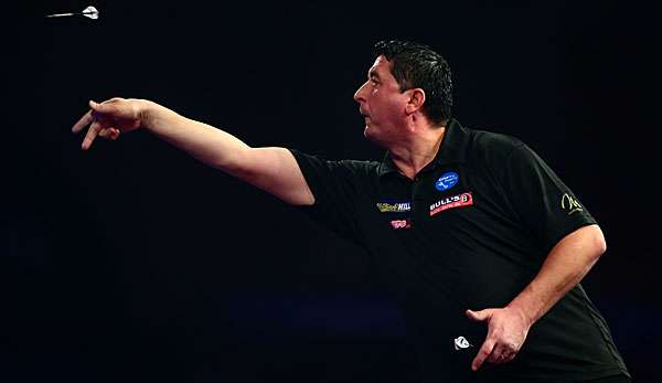 Mensur Suljovic wählte den vielleicht ungewöhnlichsten Weg zum 9-Dart-Finish