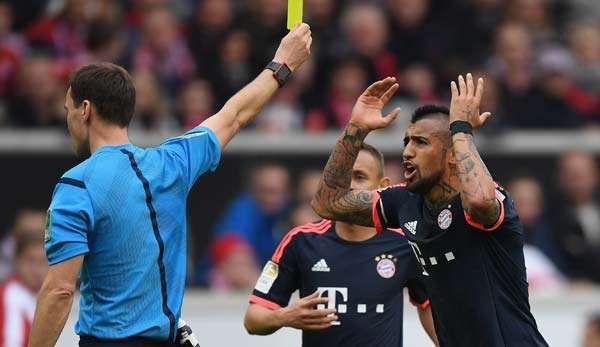 Arturo Vidal sah gegen den VfB Stuttgart seine zweite Gelbe Karte dieser Saison
