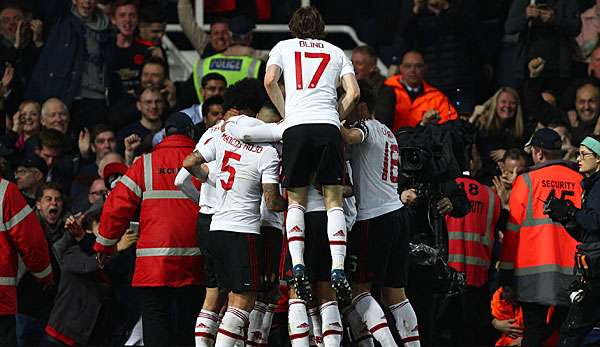 Manchester United siegte mit 2:1 bei West Ham United im Upton Park