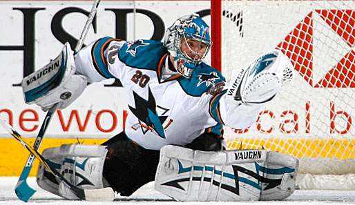 Sharks-Goalie Jewgeni Nabokov hielt gegen die Dallas Stars seinen Kasten sauber