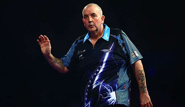 Phil Taylor steht bereits nach 13 Spielen sicher in der Finalrunde