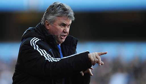 Will mit Chelsea den Titel holen: Trainer Guus Hiddink