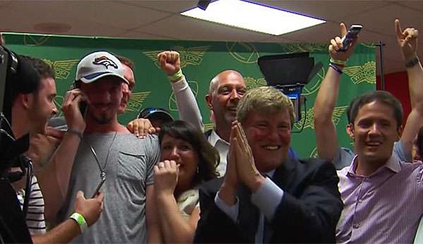 Paxton Lynch (l.) wurde von den Denver Broncos gezogen