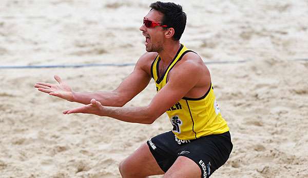 Jonathan Erdmann freut sich über den Sieg gegen Jacob Gibb und Casey Patterson
