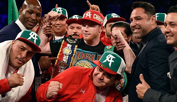 Canelo Alvarez (M.) könnte als nächstes gegen Gennady Golovkin in den Ring steigen