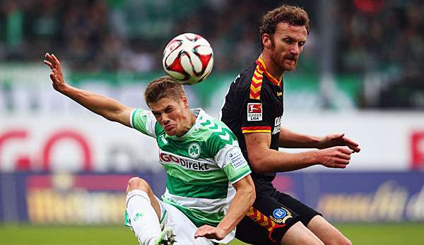 Dominic Peitz (r.) stand in der Saison 22 mal für den KSC auf dem Platz