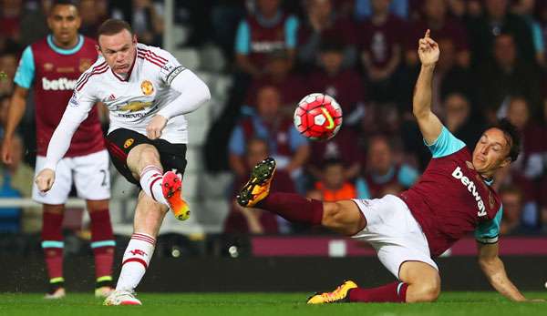 Wayne Rooney hält seinen Red Devils die Treue