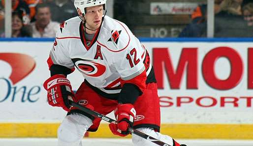 Eric Staal führte seine Carolina Hurricanes gegen Tampa Bay mit einer Galavorstellung zum Sieg