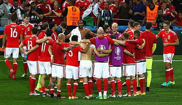 Wales qualifizierte sich als Gruppensieger für das Achtelfinale 