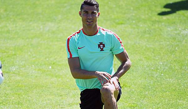 Cristiano Ronaldo will vor dem EM-Finale von einer Favoritenrolle seiner Portugiesen nichts wissen