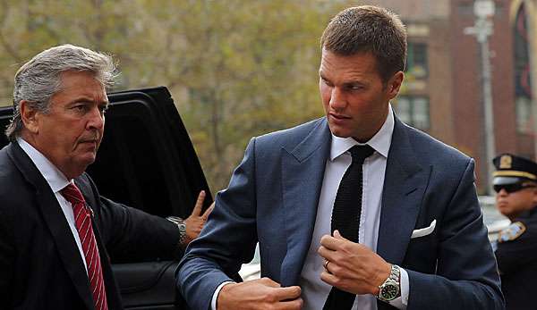 Tom Brady bleibt vorerst für die ersten vier Saisonspiele gesperrt 