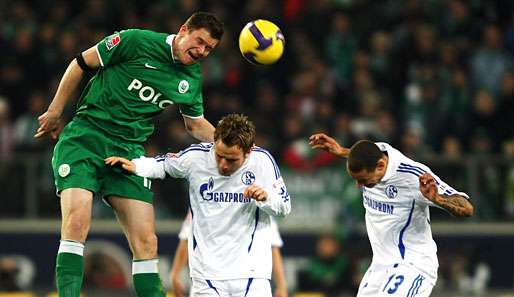 Wechselte 2006 von Hertha BSC Berlin zum VfL Wolfsburg: Verteidiger Alexander Madlung (l.)