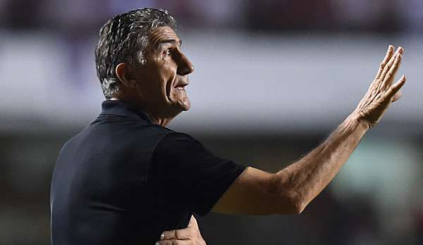 Edgardo Bauza will das Gesrpäch mit Argentiniens Star Lionel Messi suchen