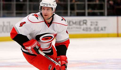 Dennis Seidenberg hofft mit seinen Carolina Hurricanes noch auf den Einzug in die Playoffs