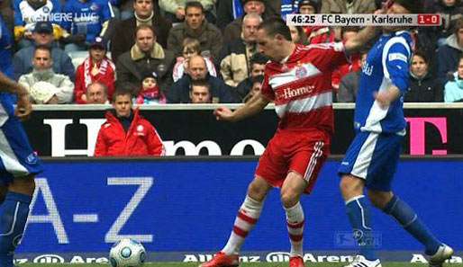 Franck Riberys Hand hat in Andreas Görlitz' Gesicht eigentlich nichts zu suchen...
