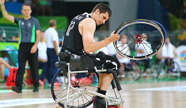 Die Rollstuhl-Basketballer verlieren gegen die Spanier