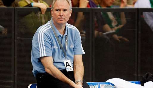 Uwe Schwenker steht nicht allein da: Der Beirat des THW steht geschlossen hinter dem Manager