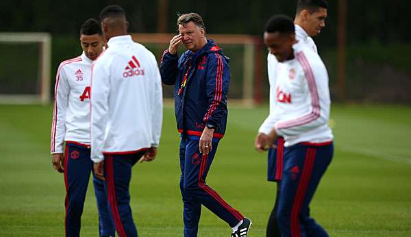 Louis van Gaal hatte vor, die Spieler mit Virtual-Reality-Brillen trainieren zu lassen