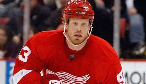 Der Schwede Johan Franzen hat den Vertrag bei den Detroit Red Wings um elf Jahre verlängert